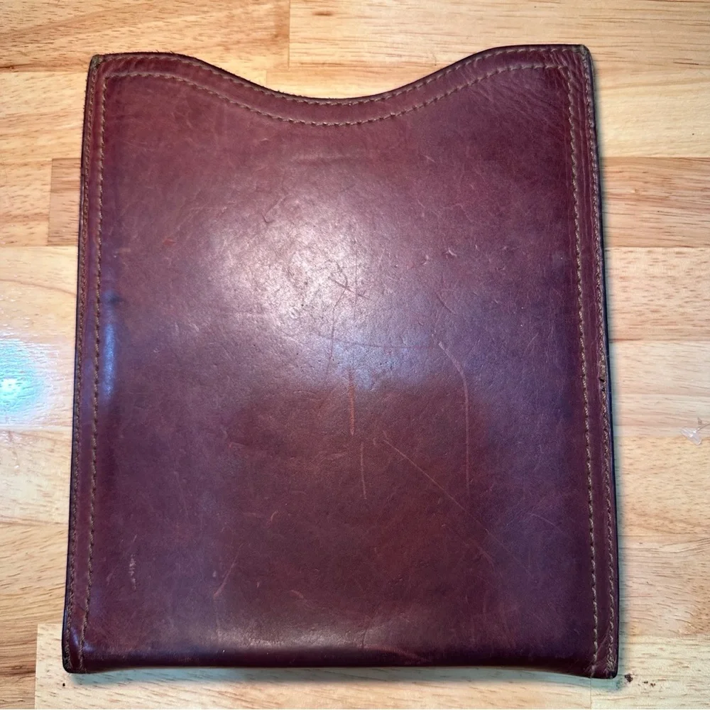 Saddleback Leather Company iPad Sleeve / Large Gadget Pouch